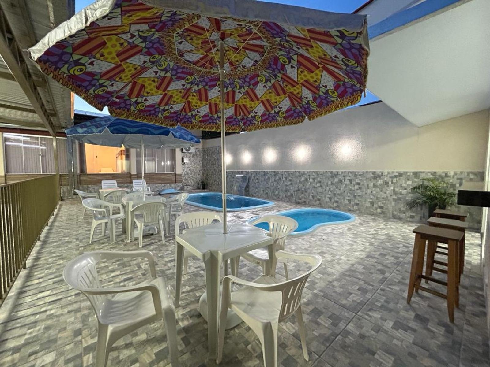 CASA DE TEMPORADA SILVA em CALDAS NOVAS - GO – condomínio para aluguel por temporada